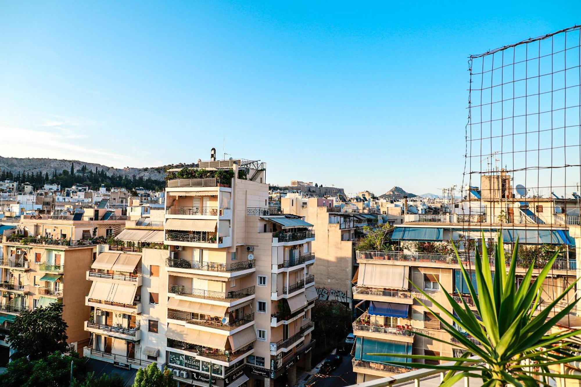 Renovated Apartment With Roof Garden Access, 15 M Walk To Acropolis Atenas Exterior foto