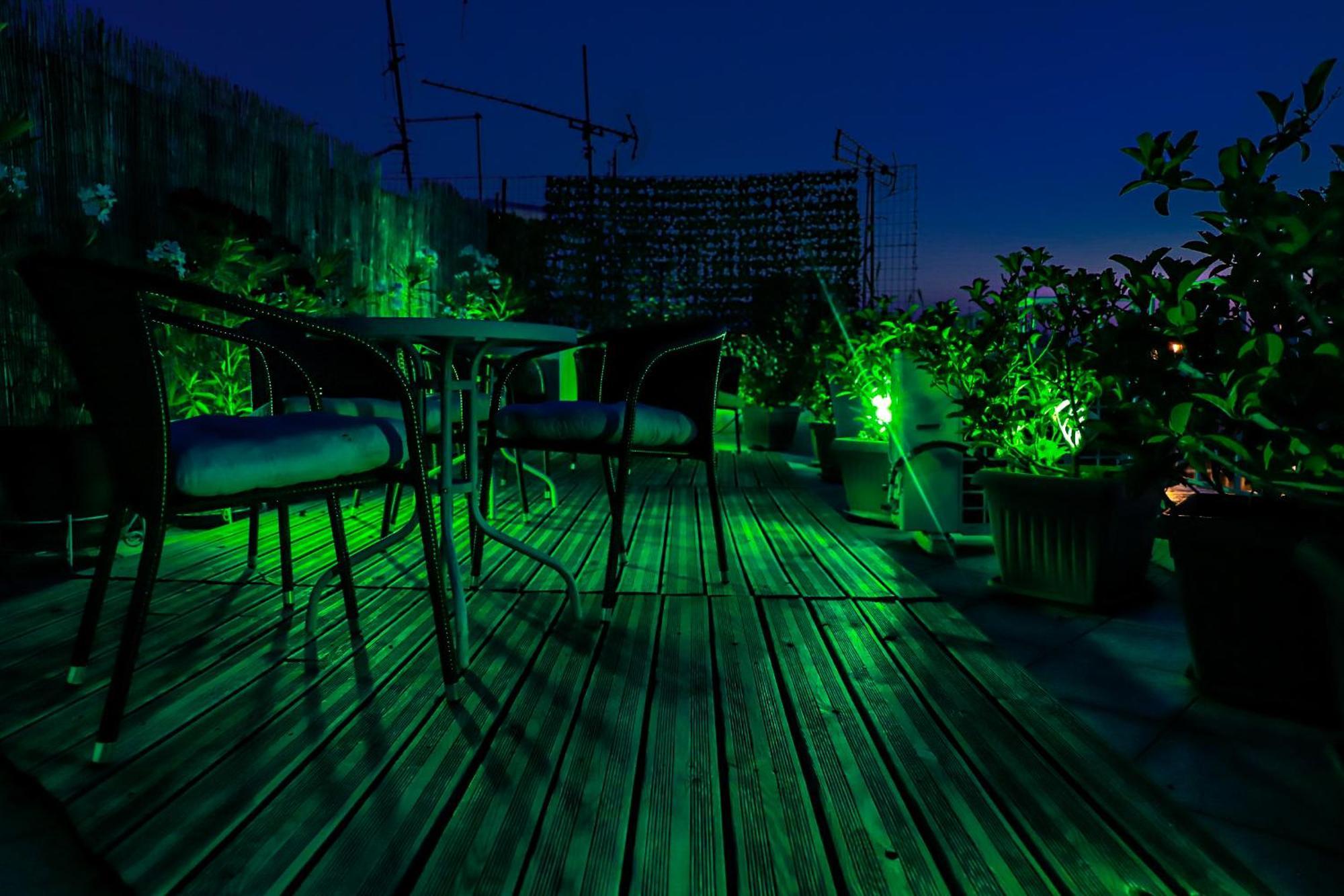 Renovated Apartment With Roof Garden Access, 15 M Walk To Acropolis Atenas Exterior foto