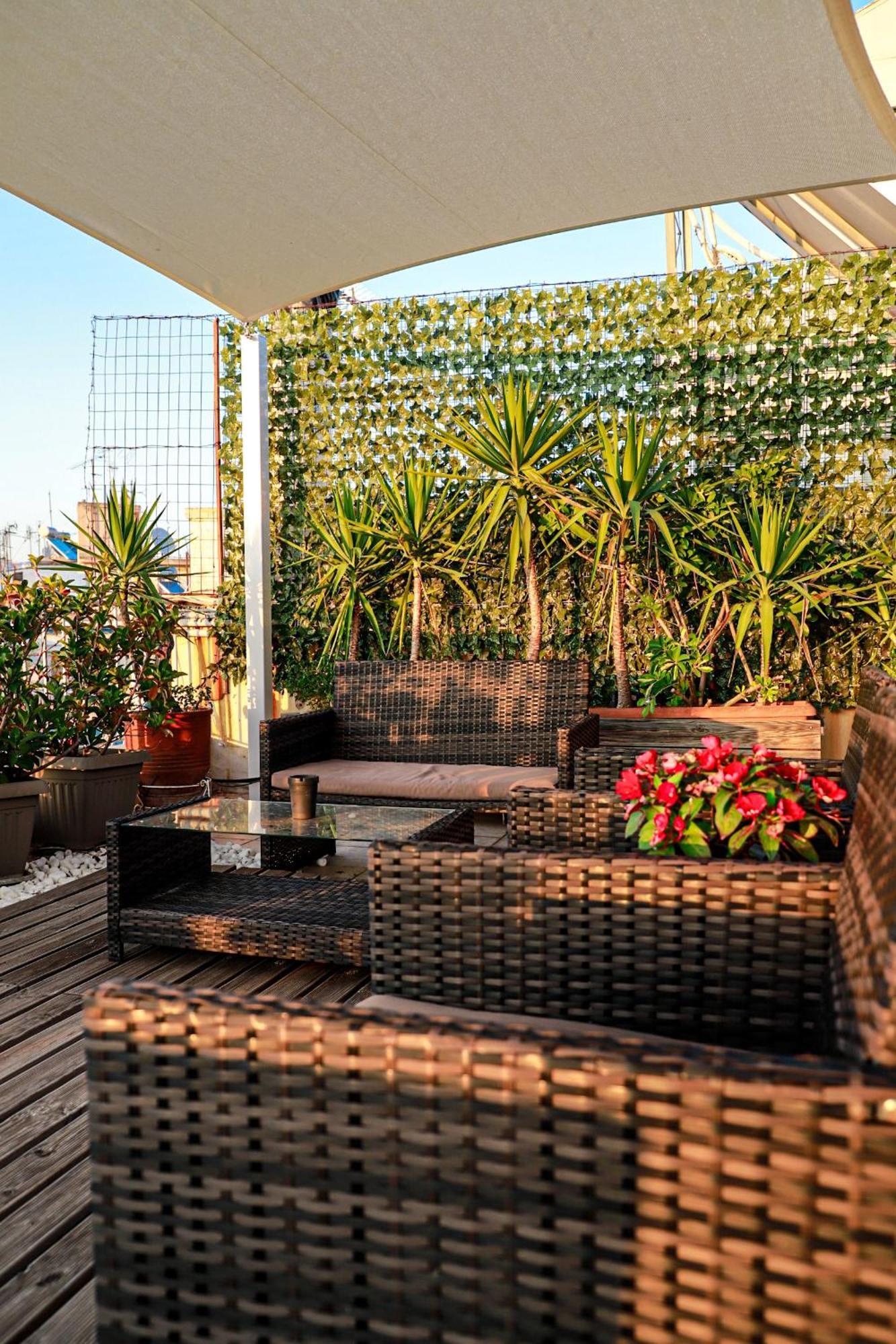 Renovated Apartment With Roof Garden Access, 15 M Walk To Acropolis Atenas Exterior foto
